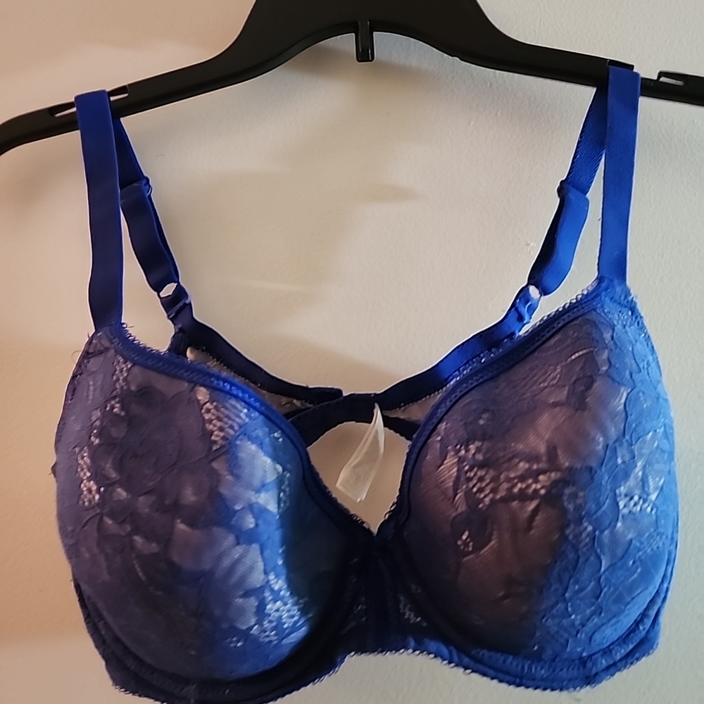 Wacoal Lace Finesse 853201 Underwire Bra